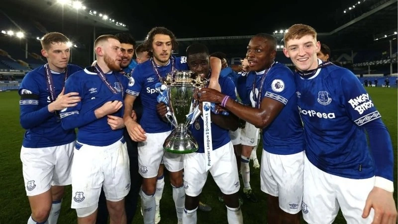 Everton gây bất ngờ khi đạt tới 9 lần vô địch Everton gây bất ngờ khi đạt tới 9 lần vô địch